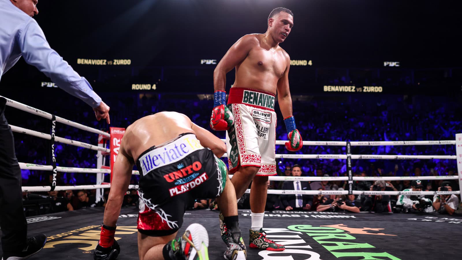 David Benavidez Told to Decide His Future Soon David Benavidez Told to Decide His Future Soon