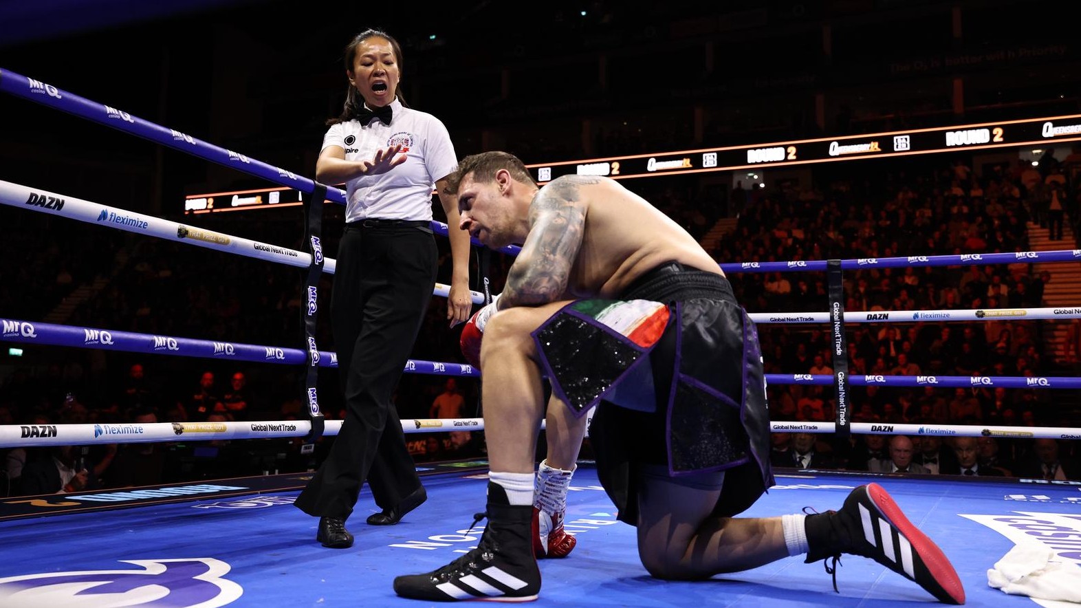 Corner Throws Towel, Ref Kicks It Out, KO’d Boxer Needs Oxygen