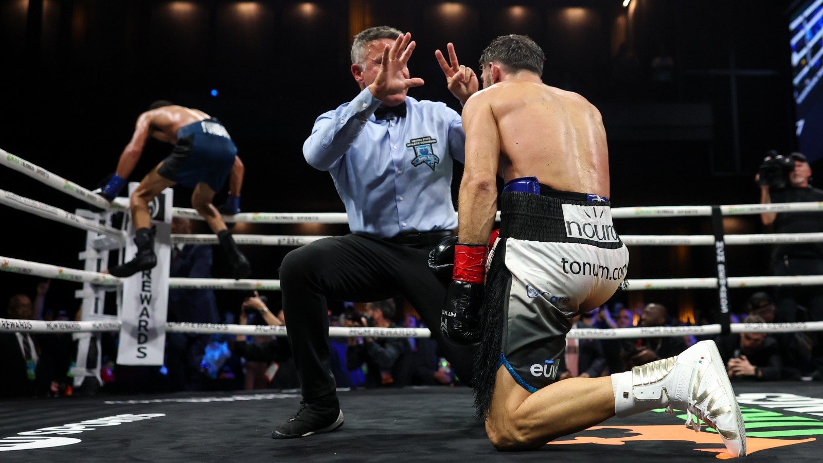 Sebastian Fundora KO Marred by Nonsensical Referee Decision